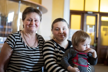 Frauen mit Kind, Ukraine-Krise